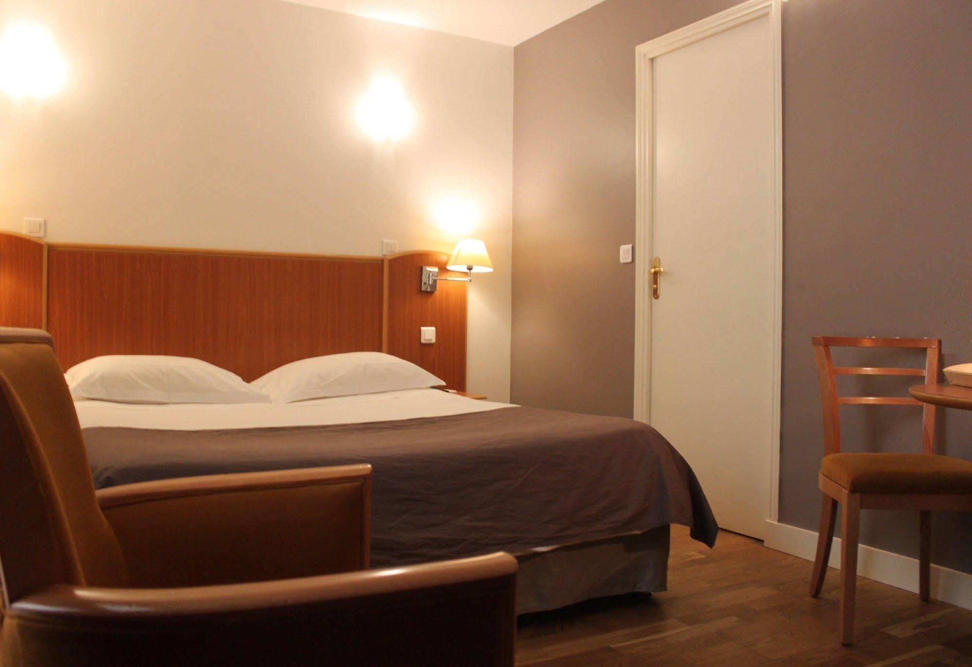 Hotel Metropolitain Parijs Buitenkant foto
